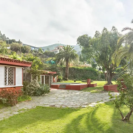 Вилла El Jardin De Santa Bigida *